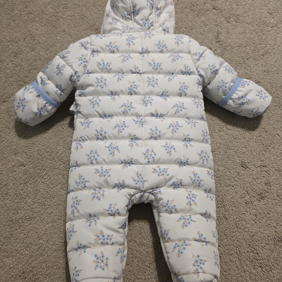 Nicole Miller Baby Floral Puffer Snowsuit – 0–3 Months – Like New - Picture 3 of 3